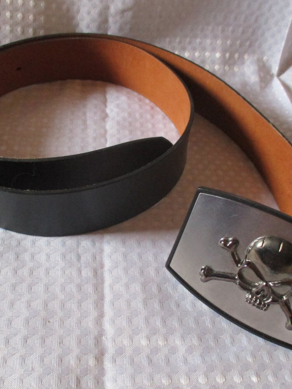 Unbranded Men's Black Leather Belt With Skull & Crossbones Buckle 42" Long
